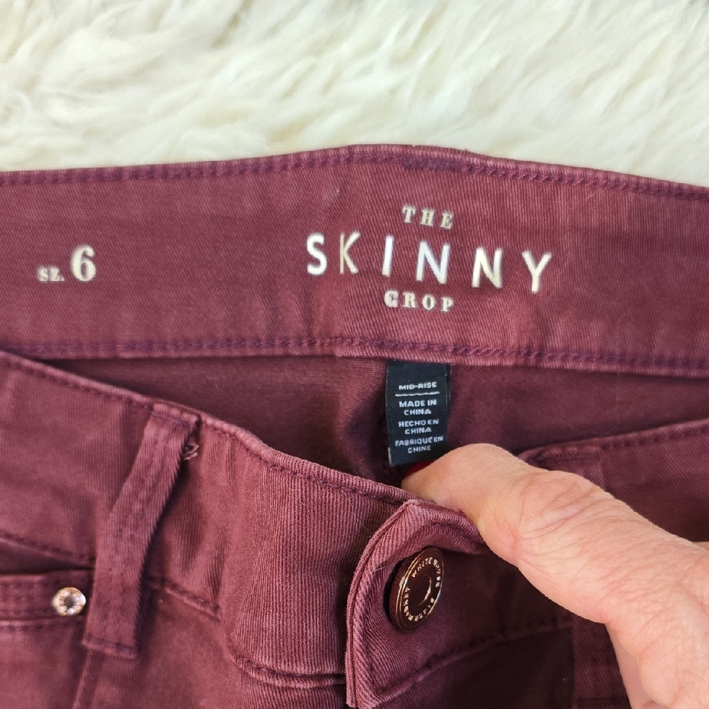 White House Black Market Skinny Crop Moto